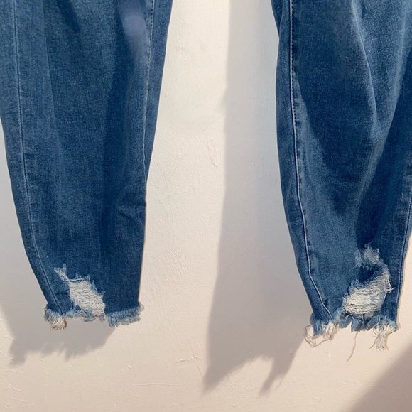 Blue jeans - Picture 2 of 6